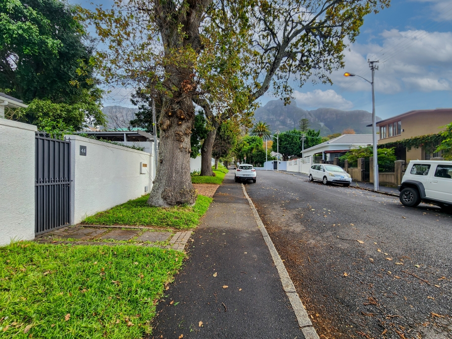 2 Bedroom Property for Sale in Newlands Western Cape
